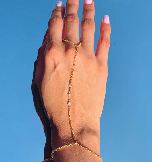 Fashion Personalized Zircon Mitten-type Bracelet Women